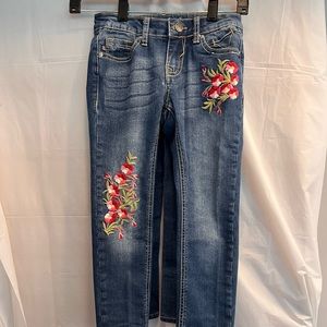 Girls embroidered denim. 2 pack. Adjustable waist. Size 6 and 7.